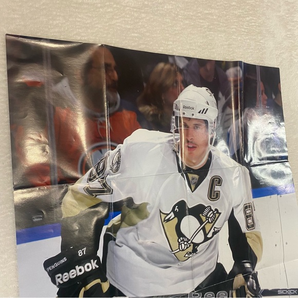 NHL Sidney Crosby Hockey Poster 19 x 28.5 - Picture 2 of 5